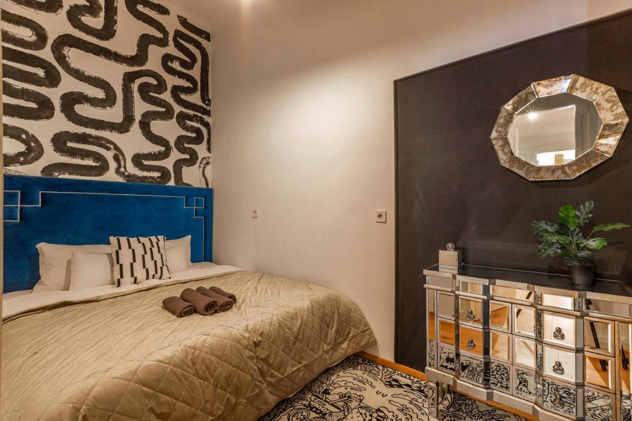 Deluxe Dohany Residence Next To The New York Cafe Budapest Bagian luar foto